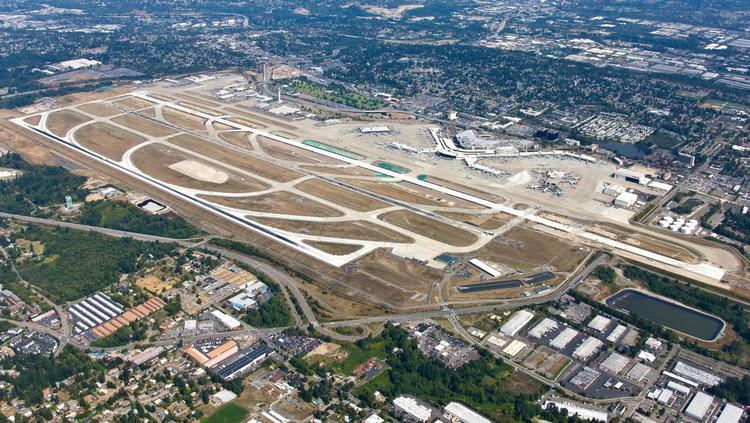 Sea-Tac's center runway to close for 7 months for repairs - Puget Sound ...