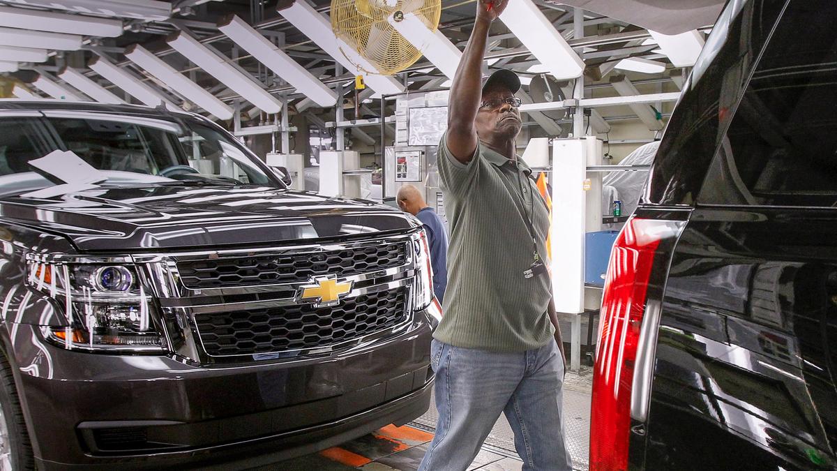 GM reaches tentative agreement with United Auto Workers - Dallas ...