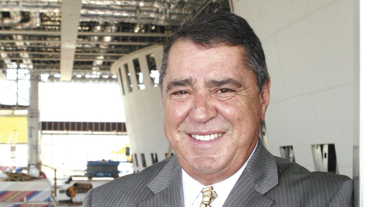 Charlotte Hornets investor Felix Sabates looking to sell stake in ownership  group