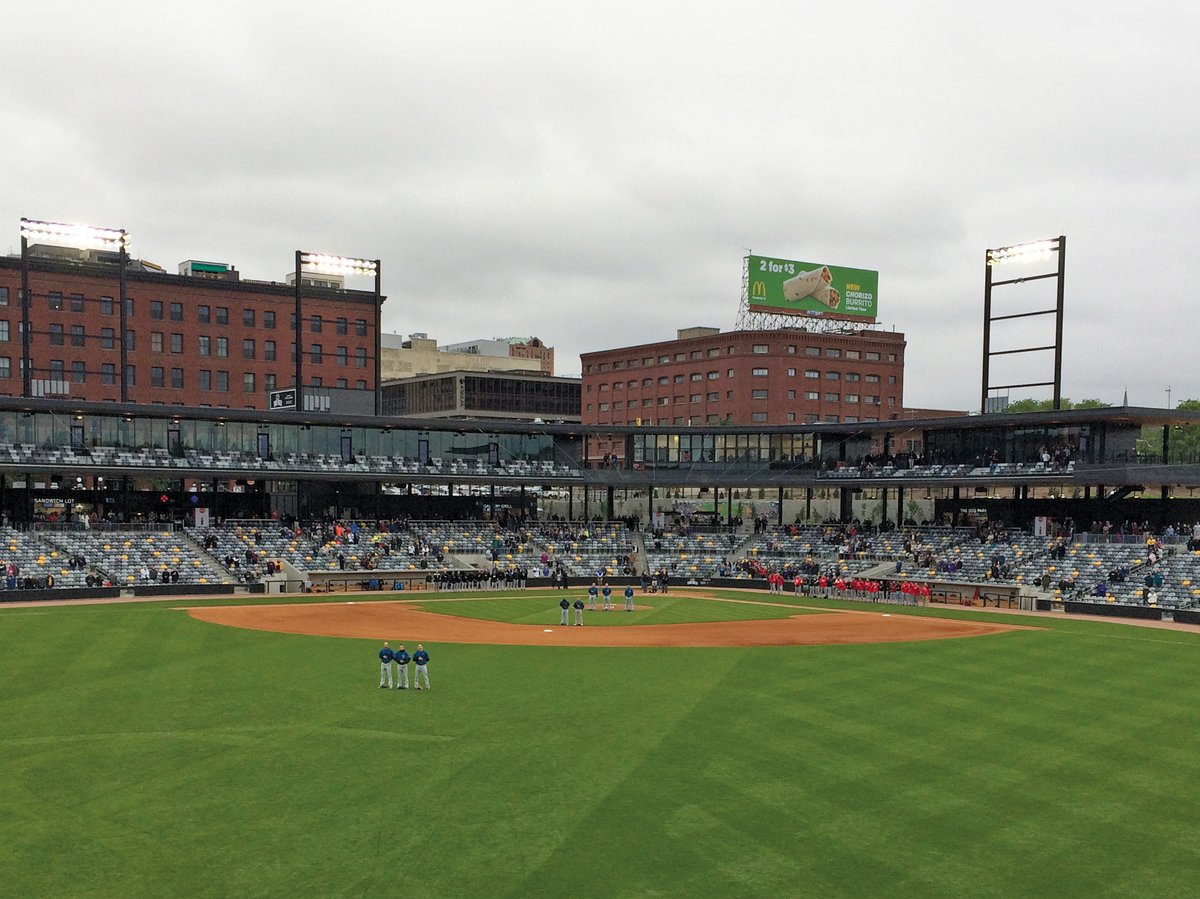 How the St. Paul Saints Solved Baseball's Attendance Problem