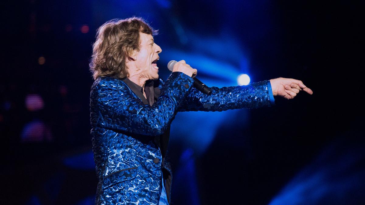 Rolling Stones' Mick Jagger pops by Thirsty Beaver dive bar Charlotte