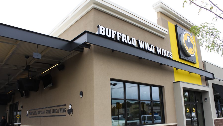 Buffalo Wild Wings plans remodel of Milwaukee restaurant Milwaukee