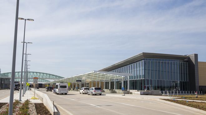 Wichita S Dwight D Eisenhower National Airport Top Five Small U S   Iketerminalopening4*660xx2250 1266 0 117 