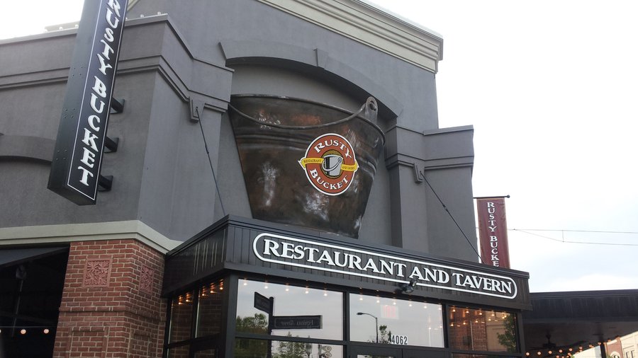 Rusty's Naples Rusty Bucket opening at Mercato center in Naples, Florida - Columbus ...