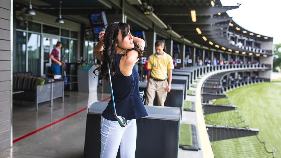 Golf bars are taking over Denver: Topgolf, country clubs, indoor bays and  more