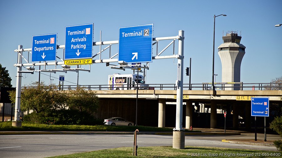 St. Louis Lambert International Airport carrier Frontier Airlines