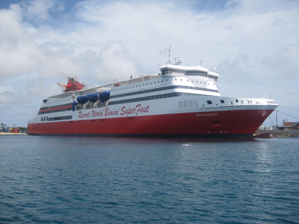 Bimini Superfast Is A 1500 Passenger 32 000 Ton Cruise Ship That Sails Round