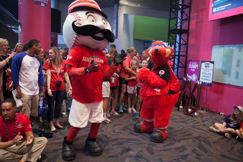 Cincinnati Reds cancel 2021 Redsfest - Cincinnati Business Courier