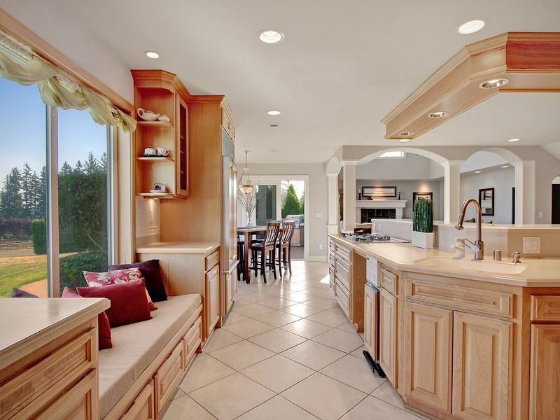 Stunning Vistas with Views of Mount Rainier at Majestic Enumclaw