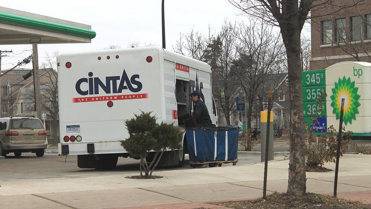 Cintas to provide back pay, interest following federal discrimination