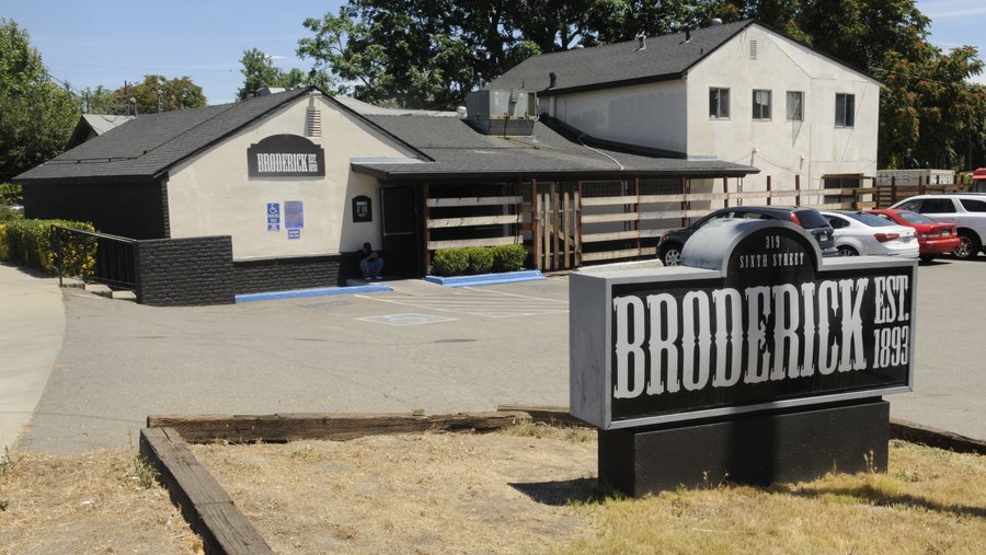 Broderick Roadhouse, Chris Jarosz facing more debts and liens