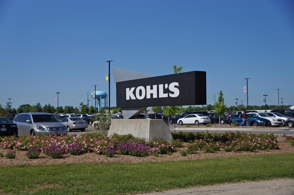 Kohl's tests side-by-side initiative with  grocery store - Milwaukee  Business Journal