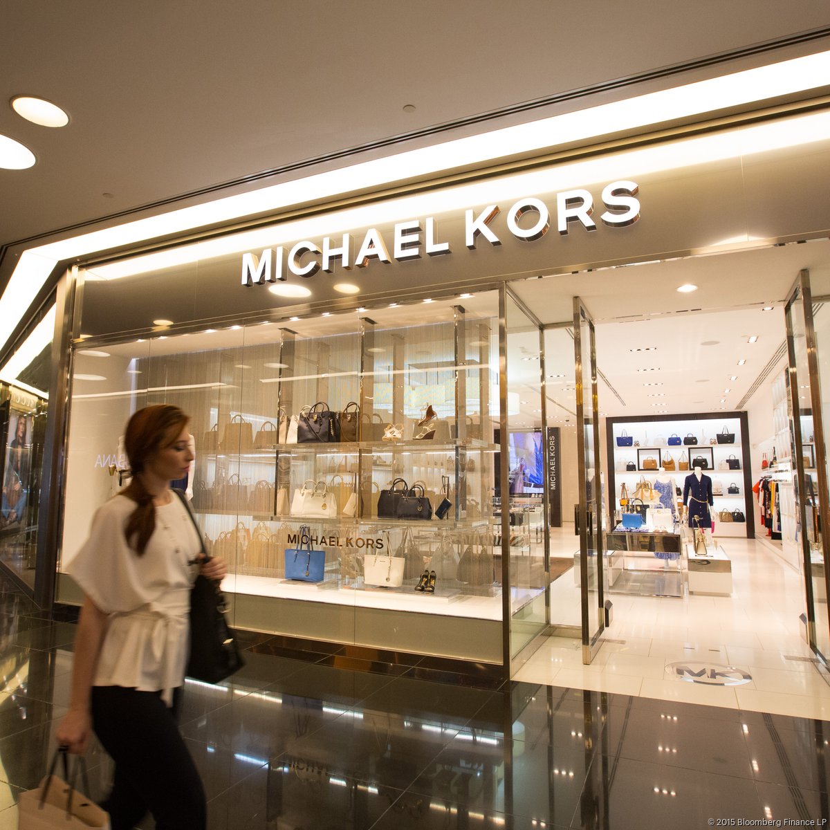 Michael Kors to Shut 100 to 125 Stores - WSJ