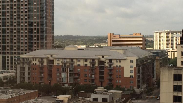 Flood of Austin luxury apartments drive up downtown vacancy rates