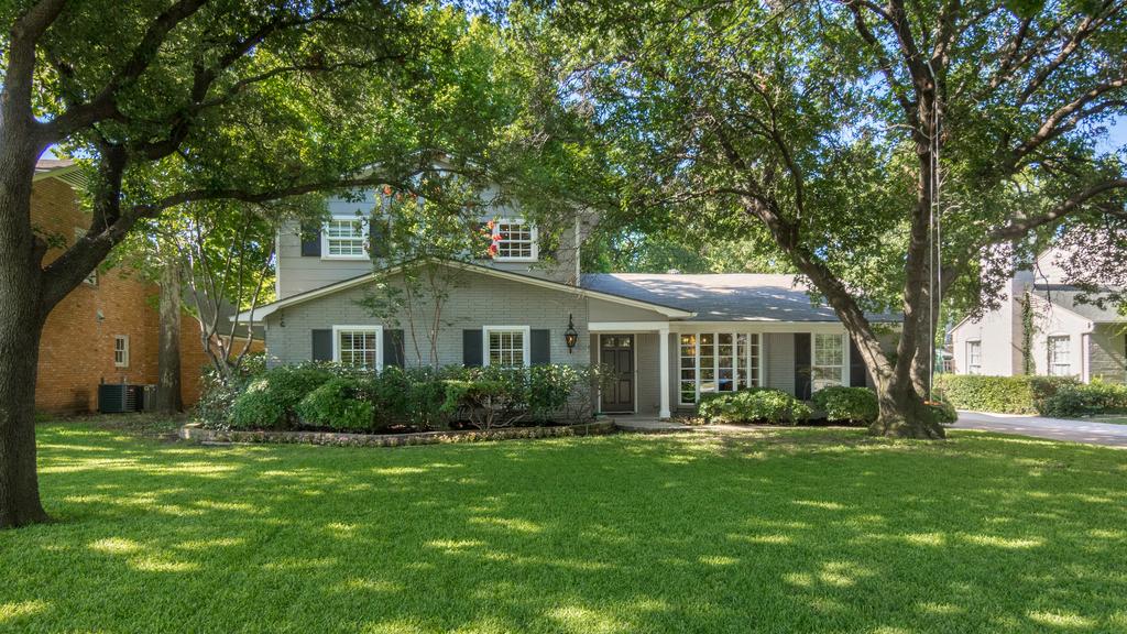 Picture Perfect Traditional in Greenway Parks Greenway Terrace