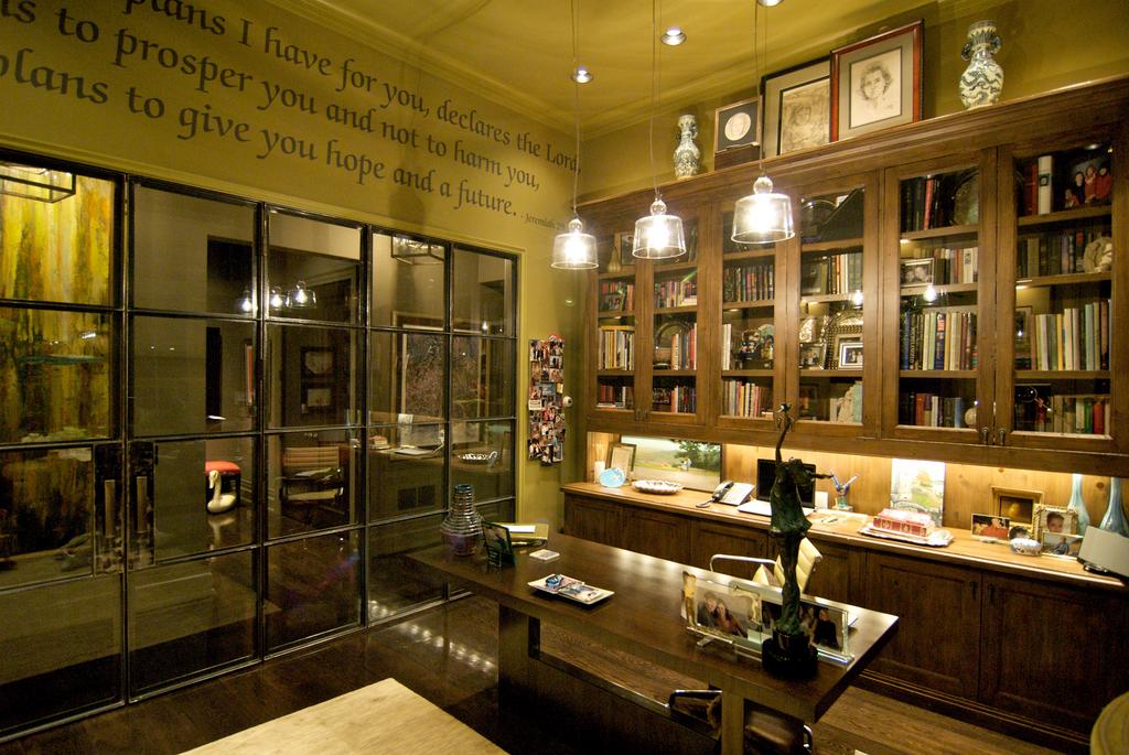 European Inspired Retreat Overlooking the Scioto River Riverfront