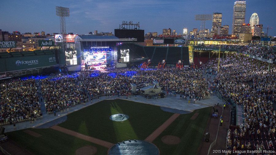 Photos: Spartan Race comes to Fenway Park. - Billie Weiss