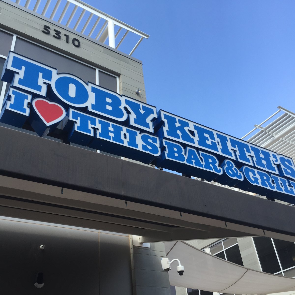 Toby Hill Bar and Grill
