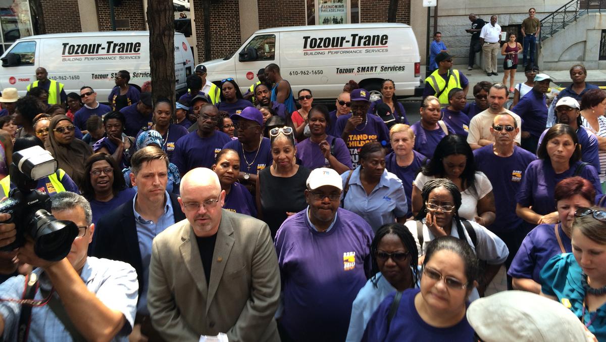 SEIU laborers rally for fair contract negotiations with Building ...