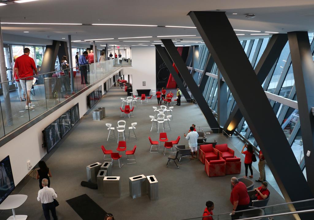 Nippert Stadium's $86 million renovation to be complete by Aug. 2015,  University of Cincinnati