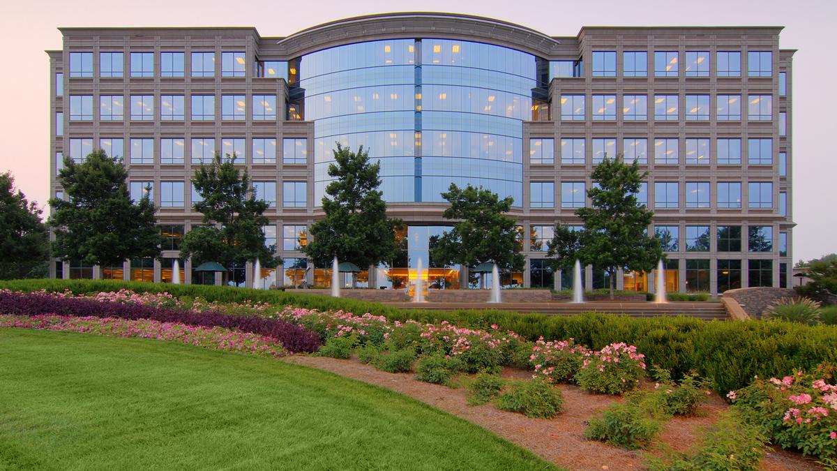 North Carolinabased BB&T Corp. acquires two suburban Charlotte office