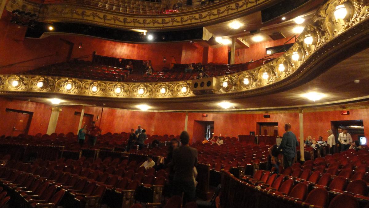 pabst-theater-will-be-active-this-holiday-season-with-limited-capacity