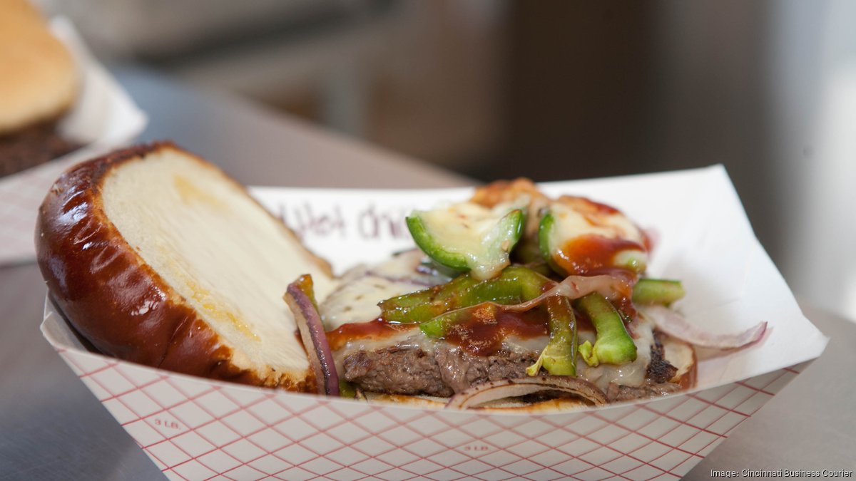 Hamburger restaurant Tickle Pickle opens in Fort Thomas Cincinnati