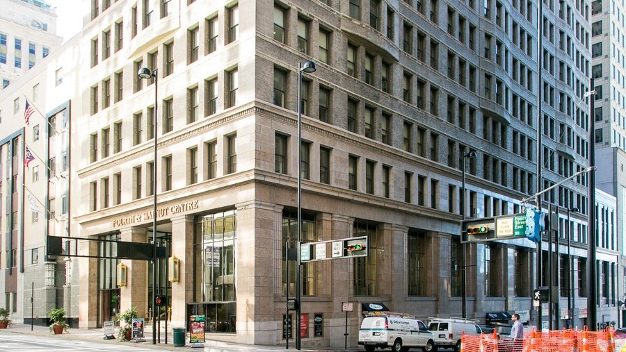 Fourth & Walnut Centre in downtown Cincinnati headed to auction block ...