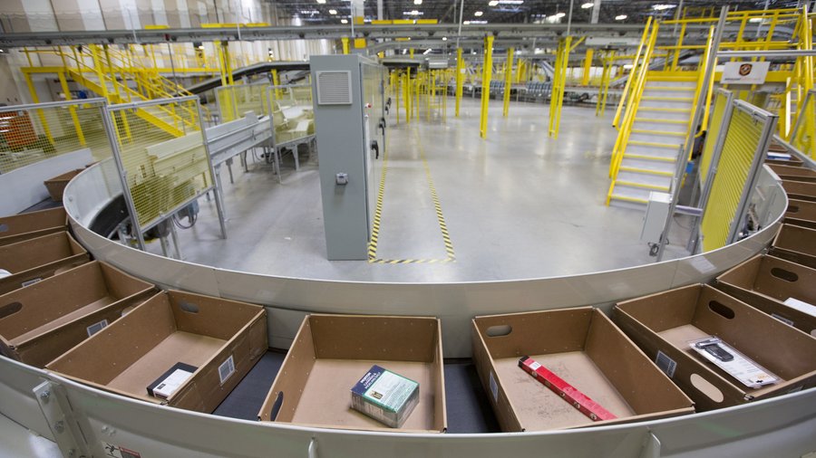 Get a look inside the massive new Amazon.com Kenosha facility ...