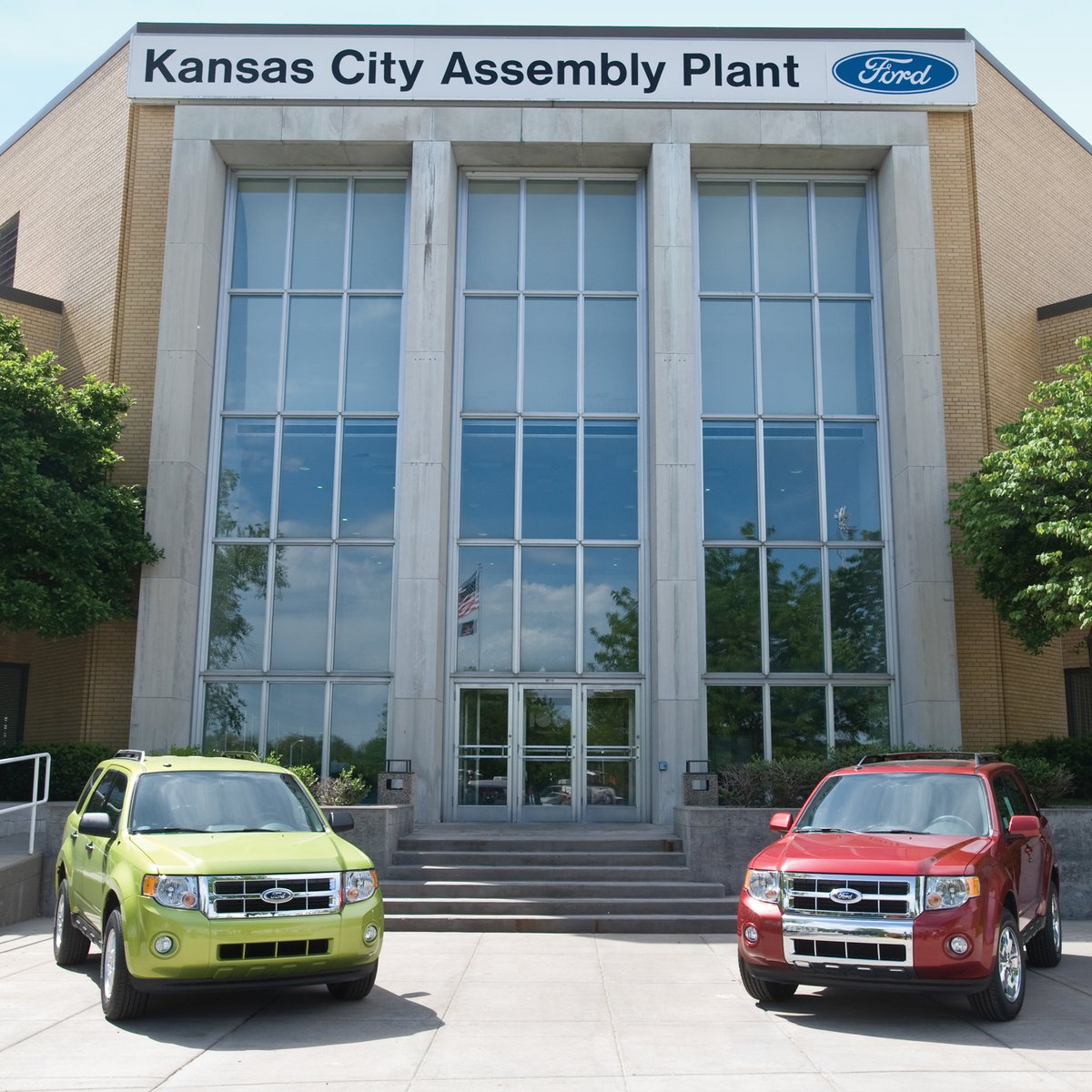 Ford, GM restart production in Claycomo, Kansas City, Kan. - Kansas City  Business Journal