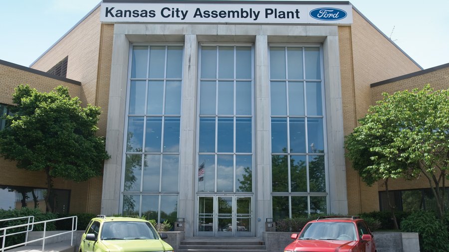 Ford plans allelectric F150 pickup, Transit van Kansas City