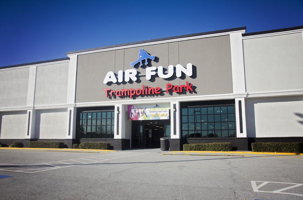 Amenities - Altitude Trampoline Park - Louisville