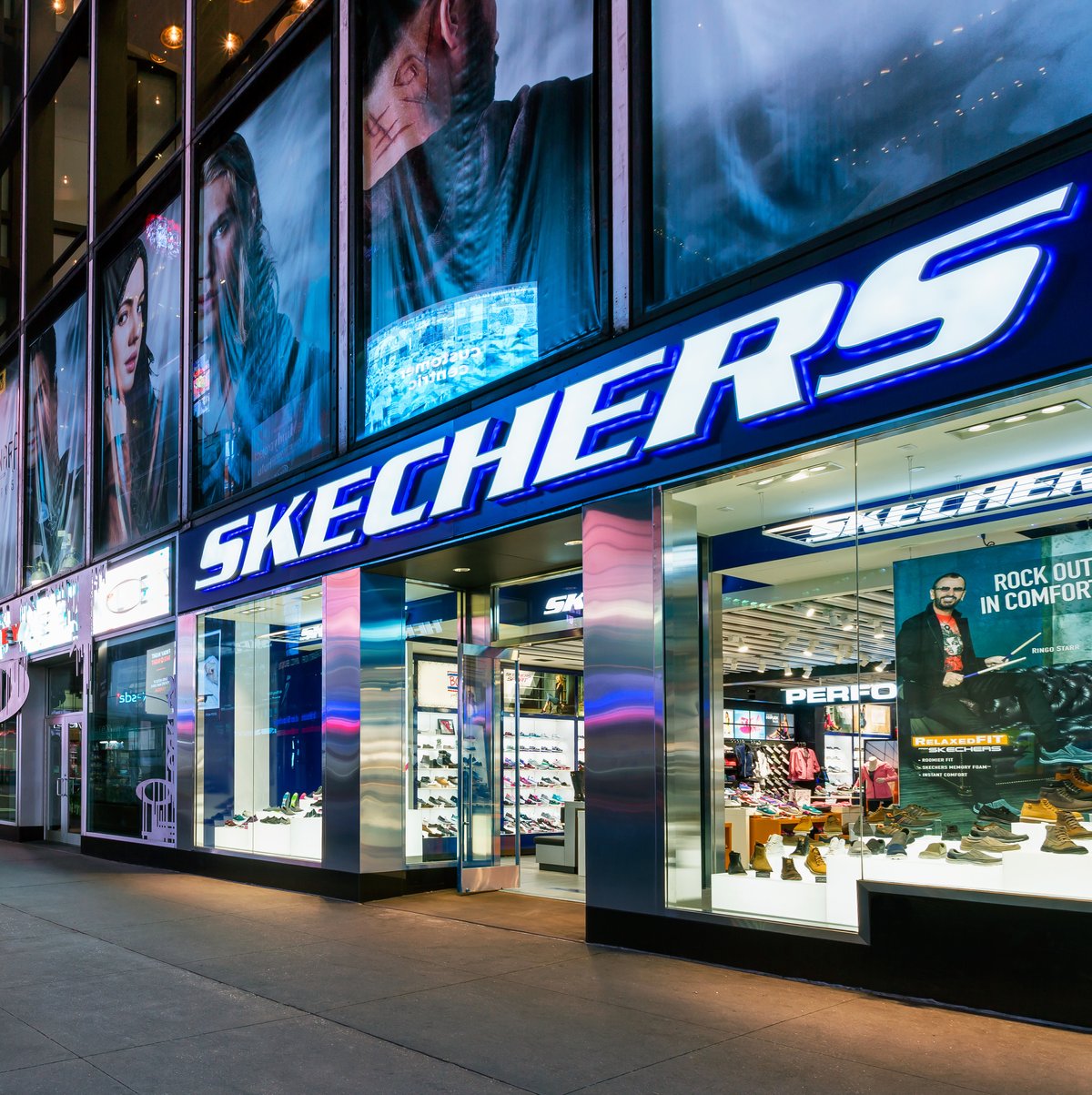 Times hotsell square skechers