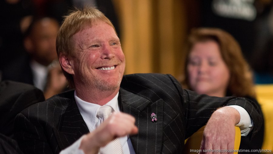 Raiders fans beg team owner Mark Davis to stay in Oakland - ABC7