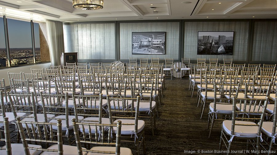 UMass Club quietly opens its doors at new location