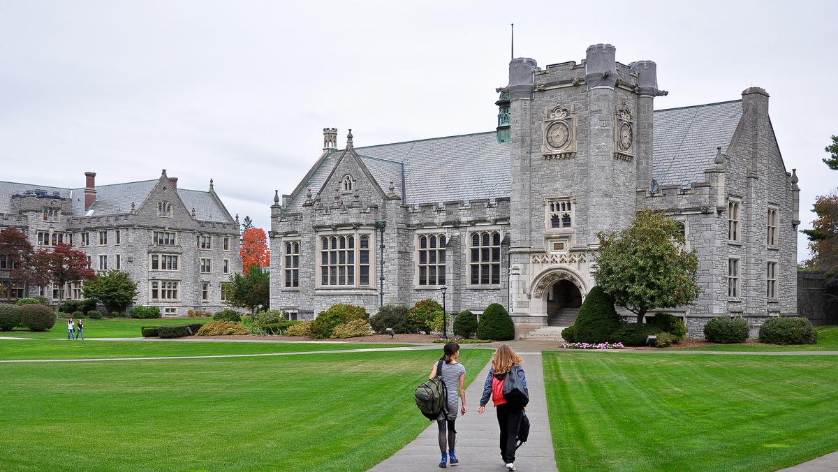 Emma Willard School In Troy, Ny, Seeing More Applications - Albany Business  Review