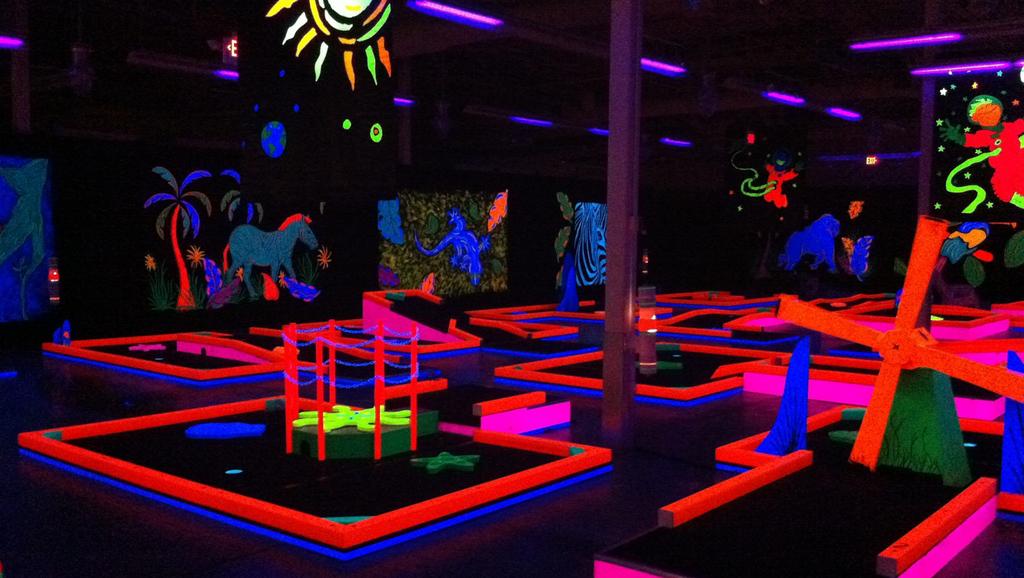 Glowgolf Glow In The Dark Golf Franchise Opens At Albuquerque S Cottonwood Mall Albuquerque Business First