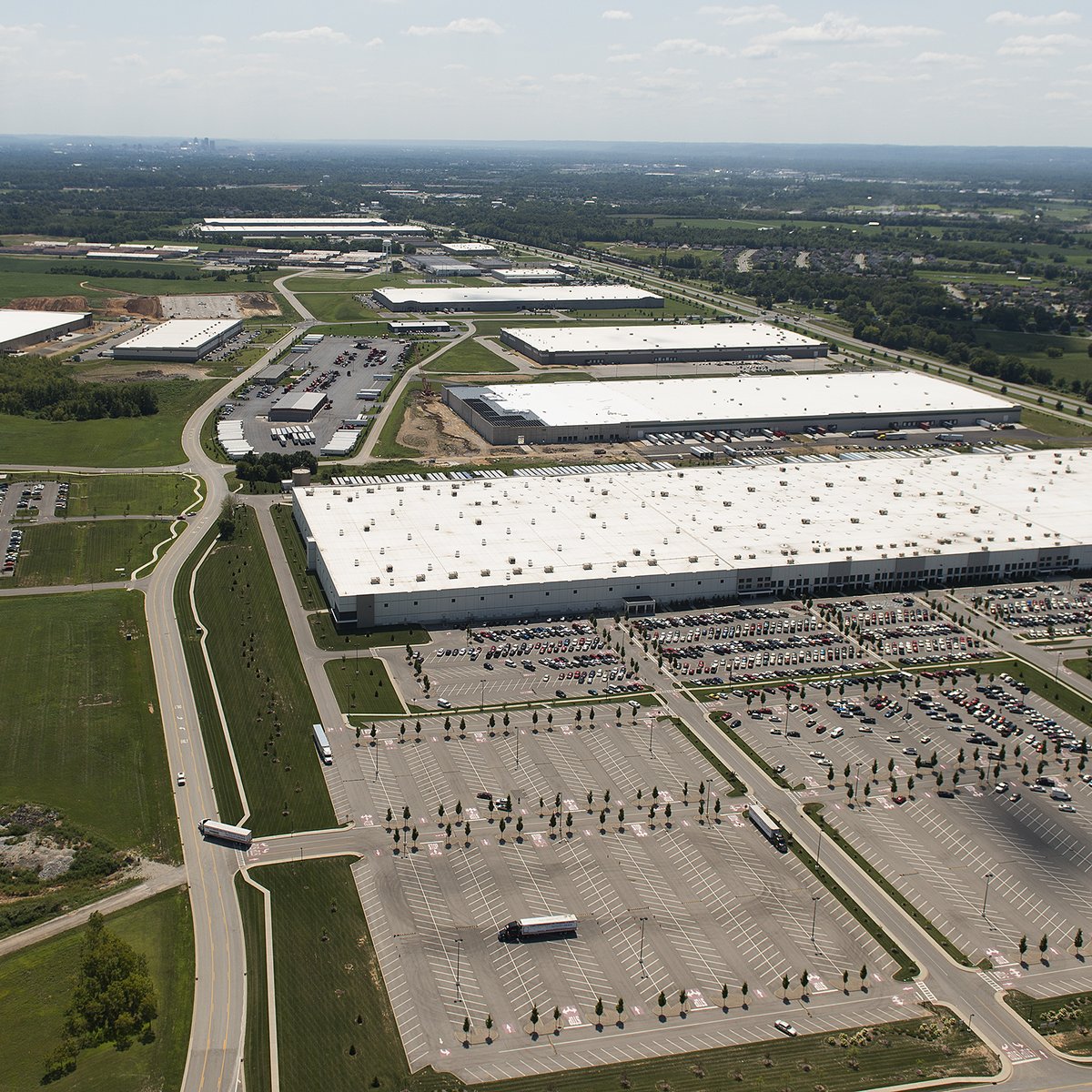 Canadian Solar to invest $800 million in new solar cell facility