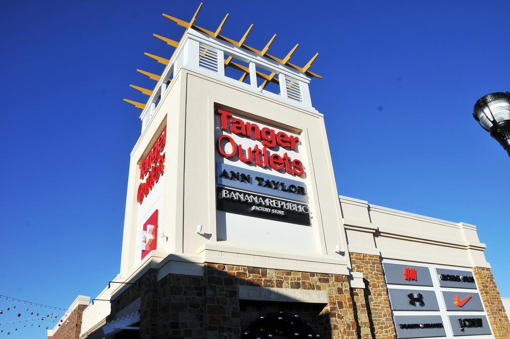 Tanger Outlet Centers moves to preserve liquidity and capital - Bizwomen