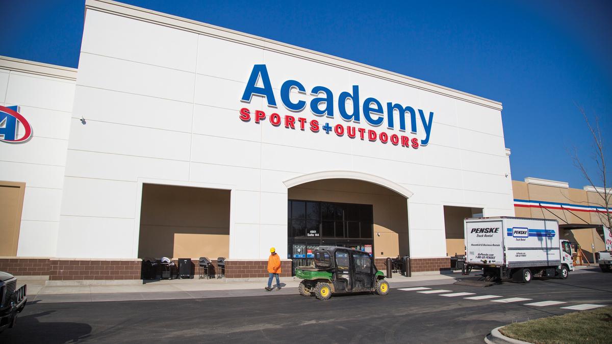 ACADEMY SPORTS OUTDOORS - 8715-A W Lp S, Houston, Texas - Shoe