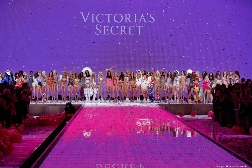 Victoria's Secret Pink Lace Up Fashion Show Bling Hoodie Color