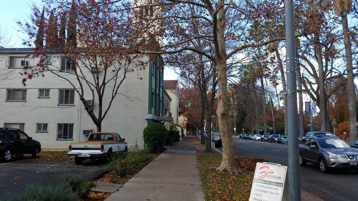 Four proposals for condo project at downtown Sacramento site