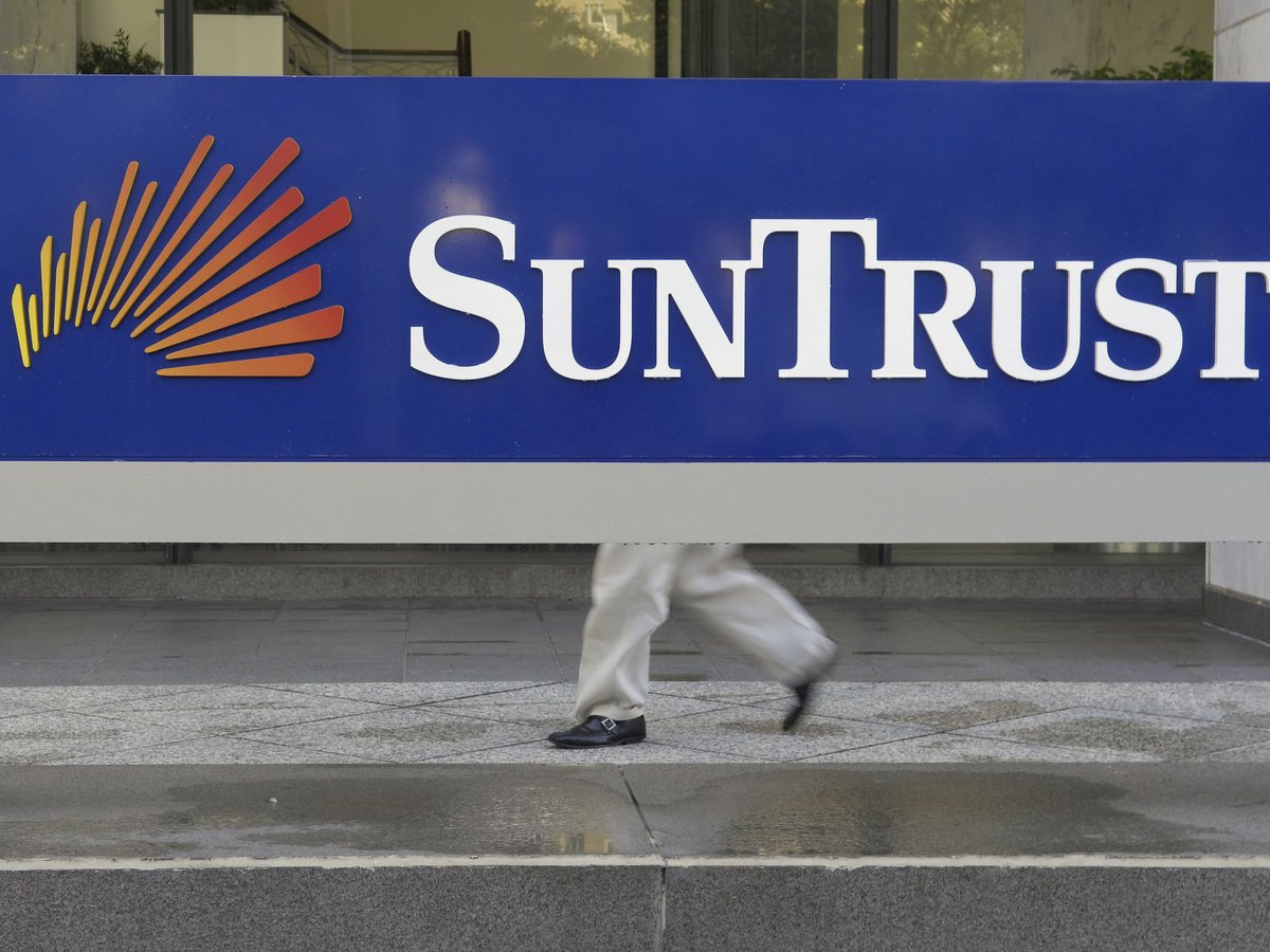 SunTrust rises in San Francisco with corporate banking office
