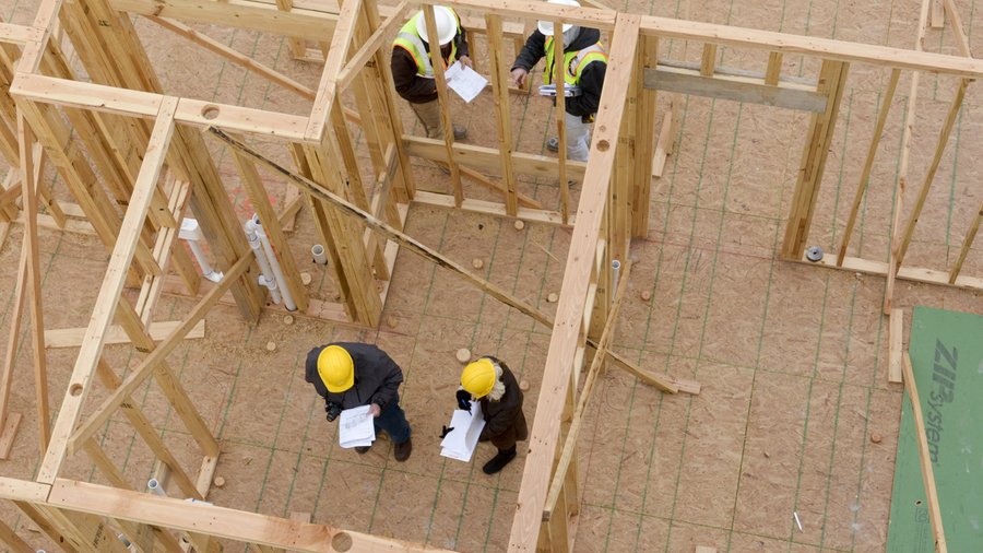 With more apartments opening in DFW, landlords begin to make