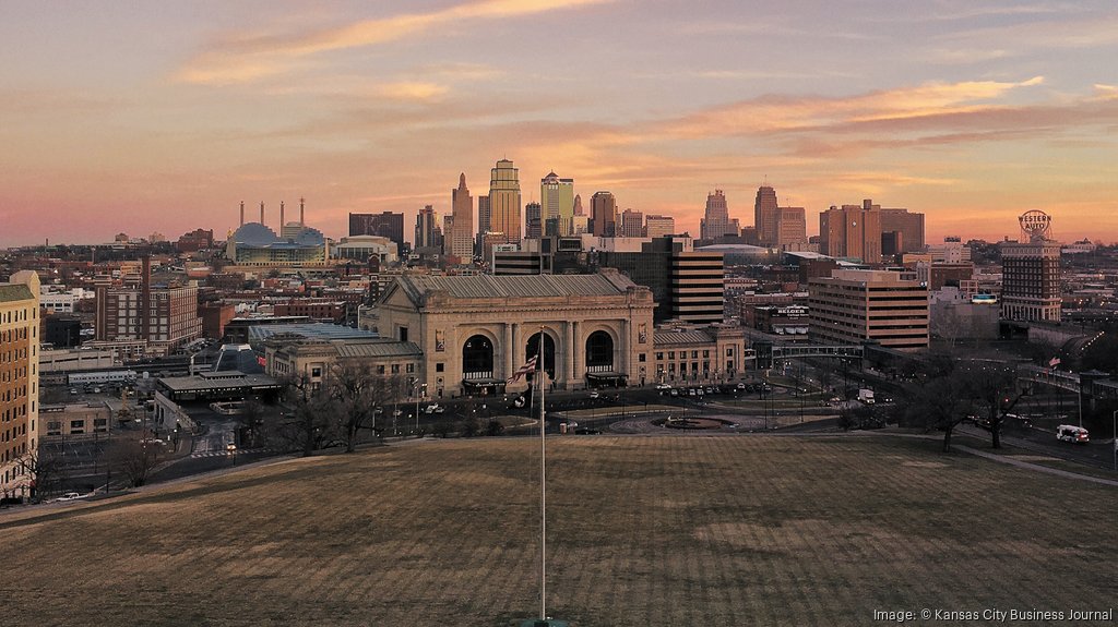 KC Heart adopted as region's official symbol: Charlie Hustle founder hopes  icon will join KC skyline