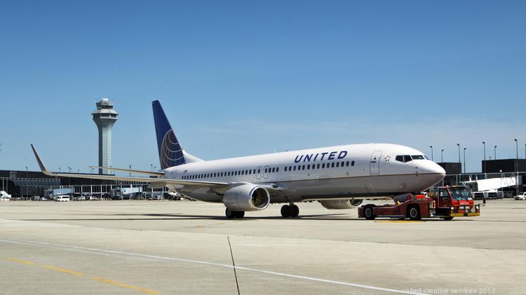 Why United Airlines now has some bragging rights over American Airlines - Chicago Business Journal
