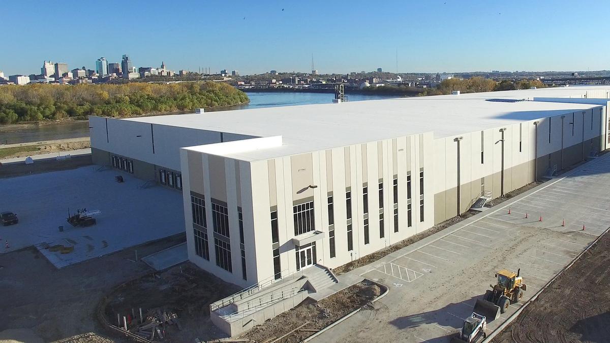 CBRE report: KC has low vacancy for new industrial development - Kansas City Business Journal
