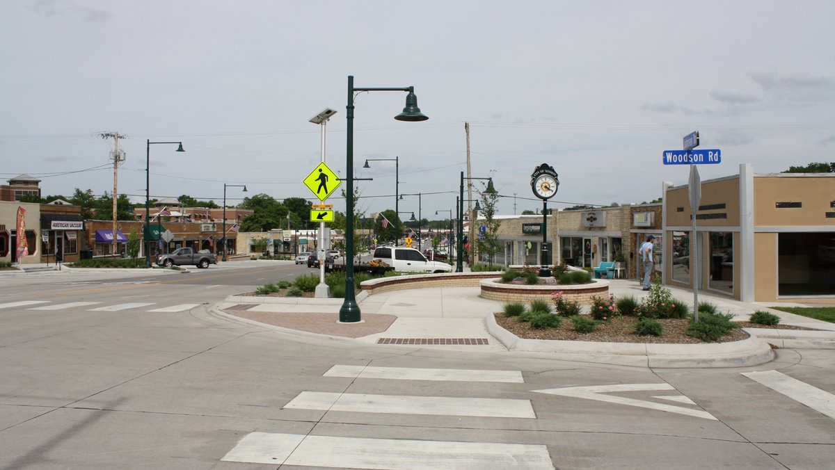 EPC plans 180 apartments over retail in Mission Kansas City Business