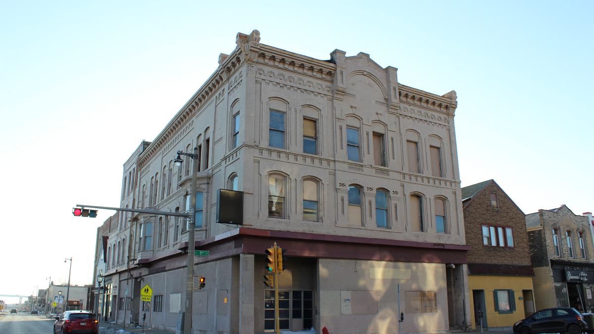 Walker's Point building on National Avenue to be restored into apartments Milwaukee Business
