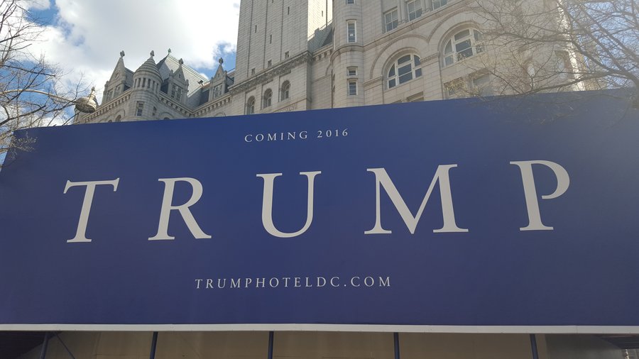 Tour guide Bill Thomas offers customized 'Trump Tour II' in Washington
